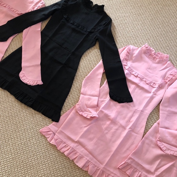 🎀Vintage Ruffle Dress🎀 - Picture 5 of 6